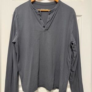 Everlane Henley